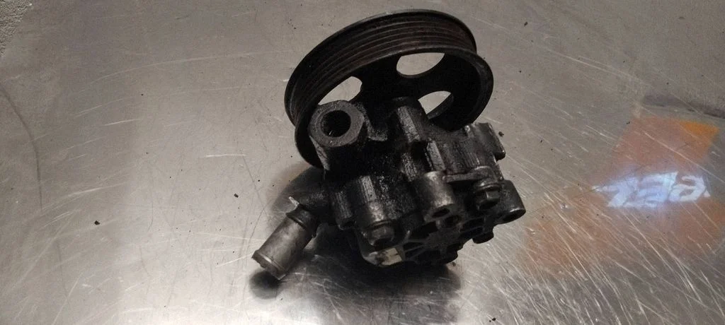 Roolivõimendi pump – Opel Insignia A (2008-2017)