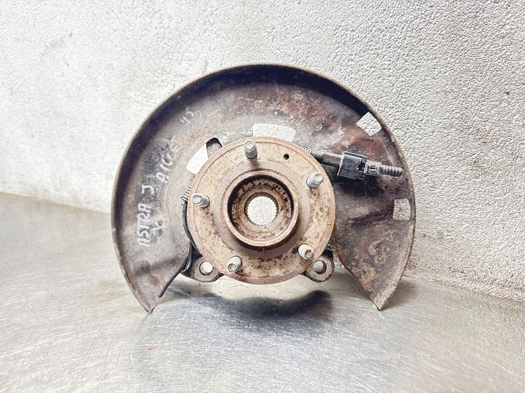 Front wheel hub 13324458