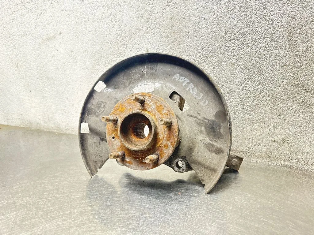Front wheel hub 13324459