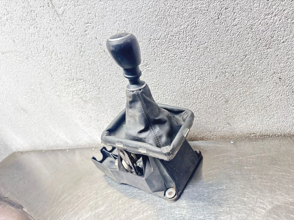 Gear selector mechanism – Opel Vectra C (2002-2005)