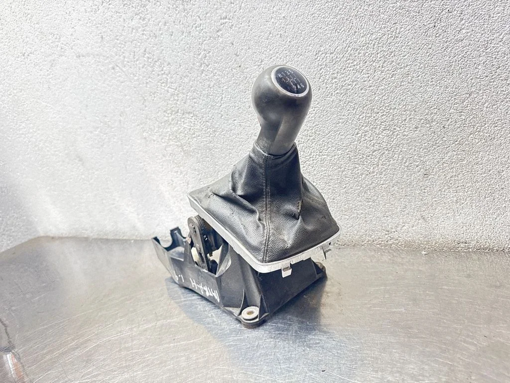 Gear selector mechanism – Opel Astra H (2004-2012)