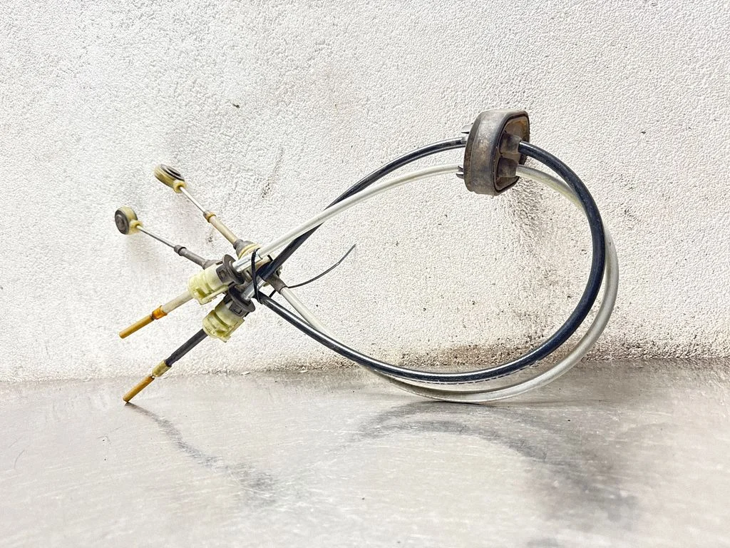 Gear shift cable linkage 55559460