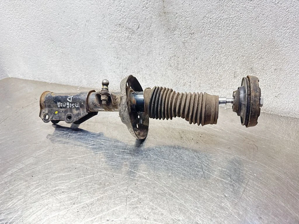 Front shock absorber/damper – Opel Insignia A (2008-2017)