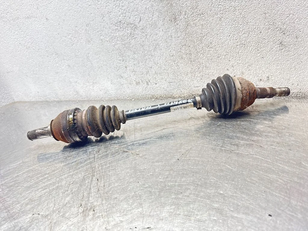 Front driveshaft 13250860