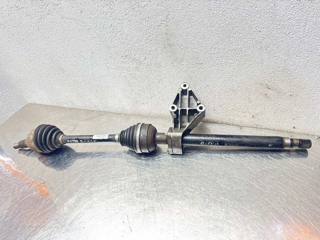 Front driveshaft 13250839