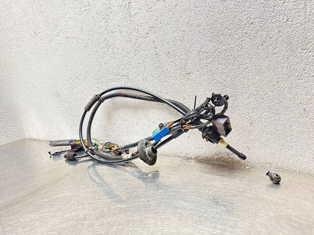 Gear shift cable linkage 90523461