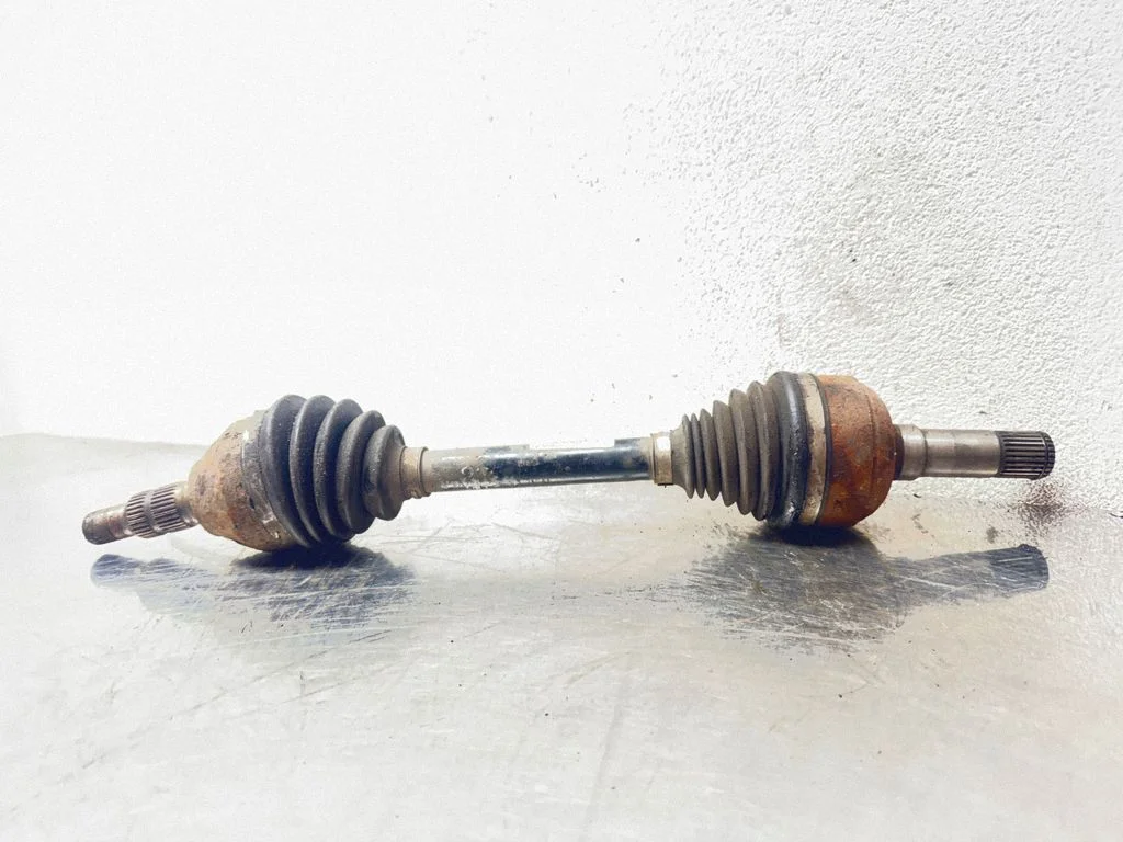 Front driveshaft 13250869