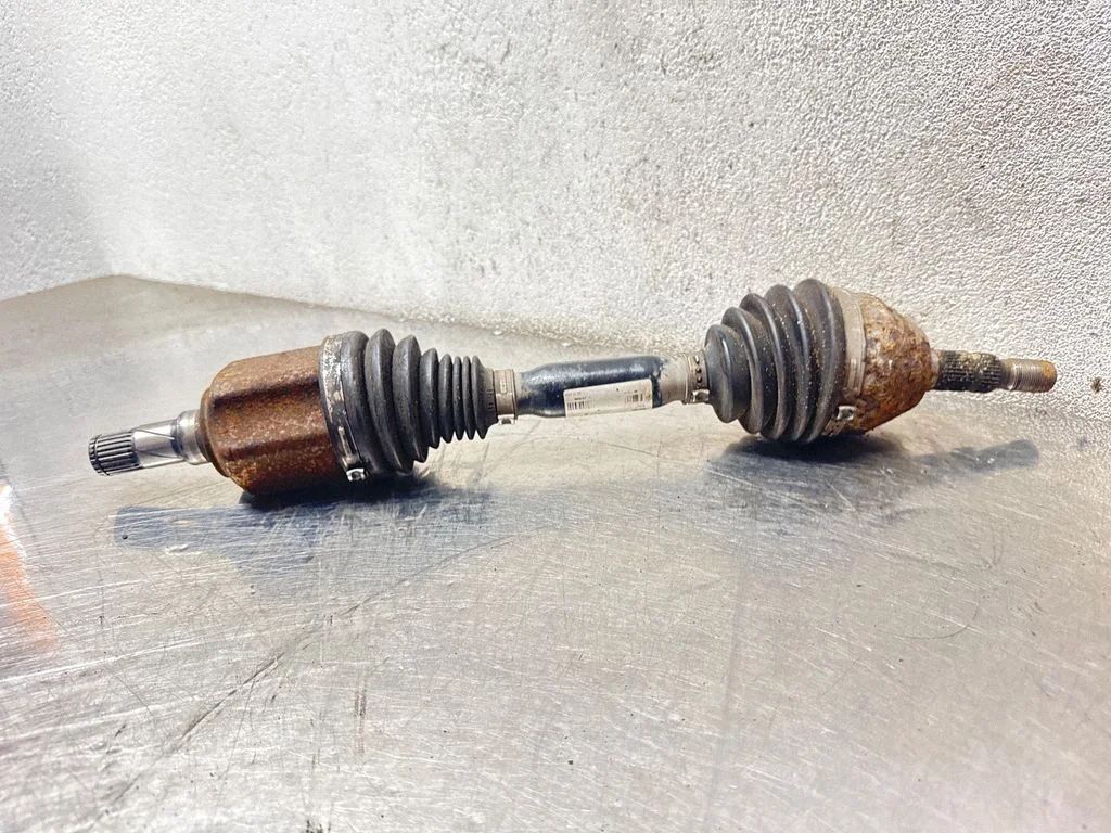 Front driveshaft 1071810