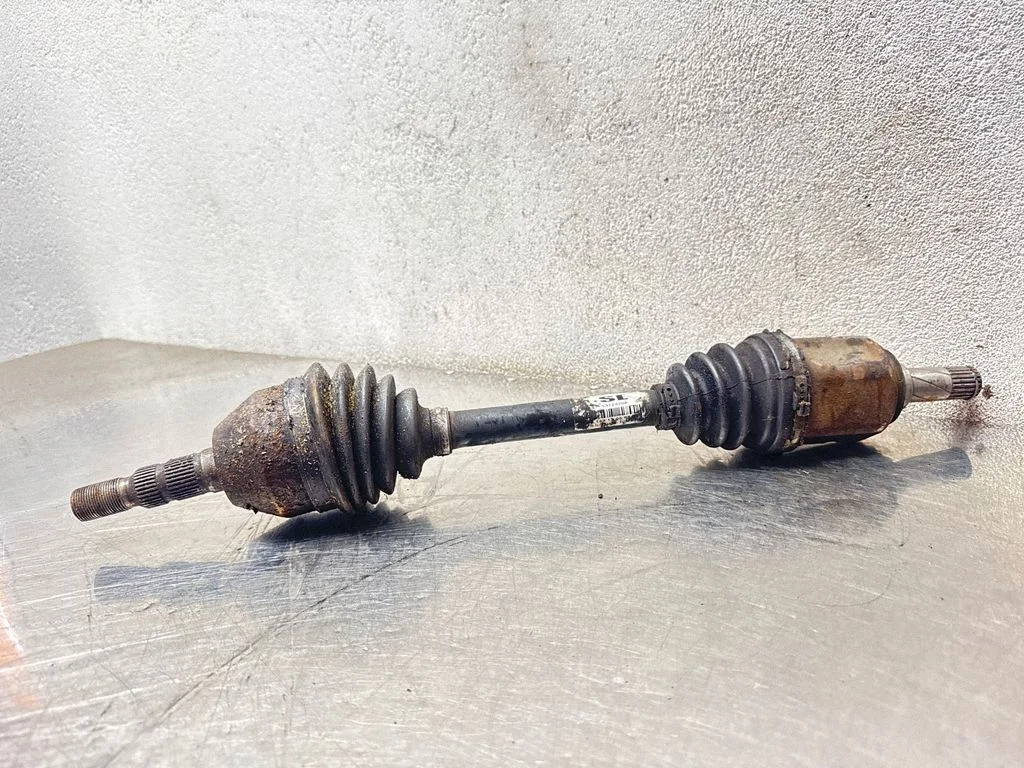 Front driveshaft 13124206