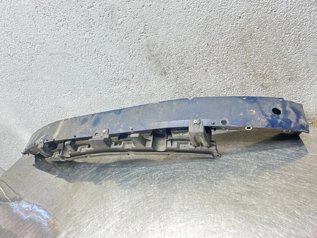 Front bumper cross member 24460537