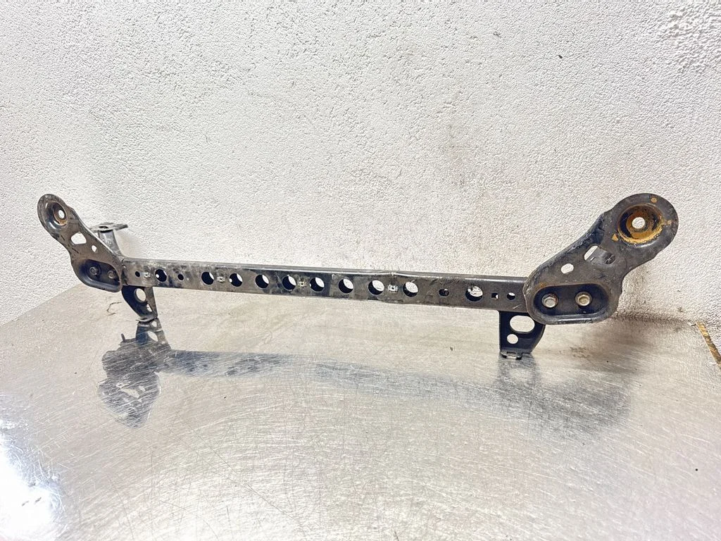Front bumper cross member