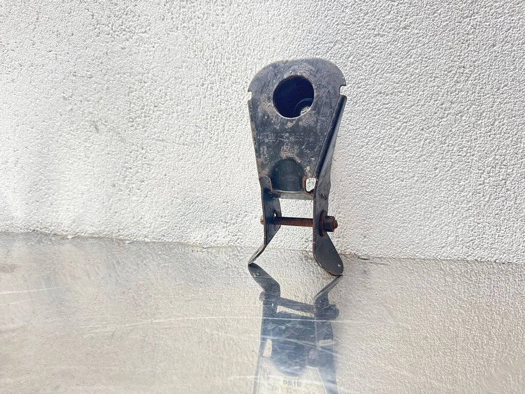 Priekšējā bampera turētājs 13286343