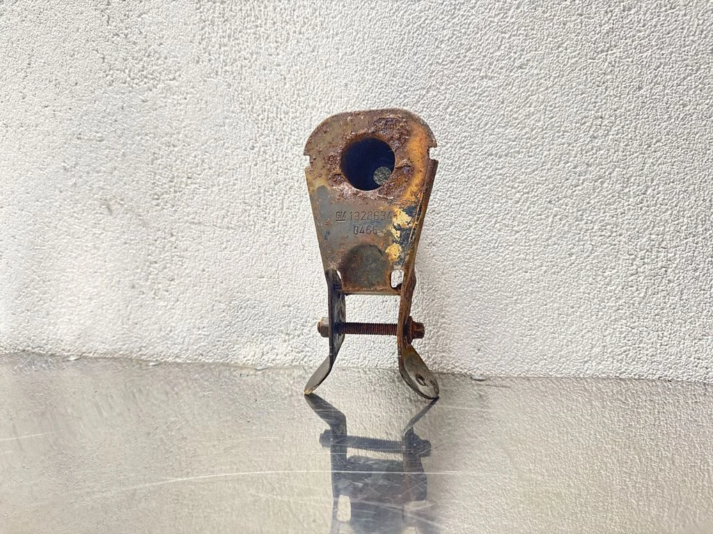 Priekšējā bampera turētājs 13286341