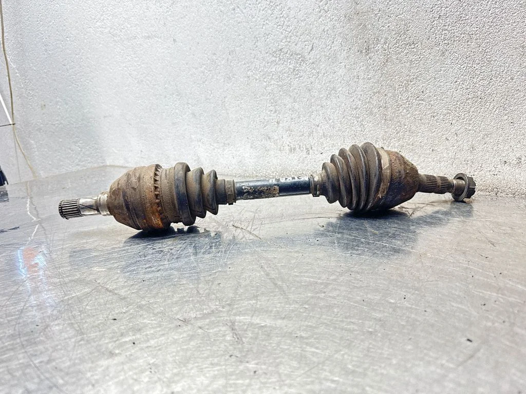 Front driveshaft – front left