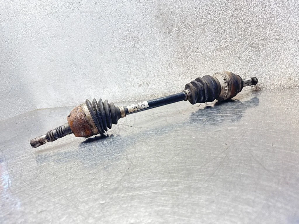 Front driveshaft 13250860