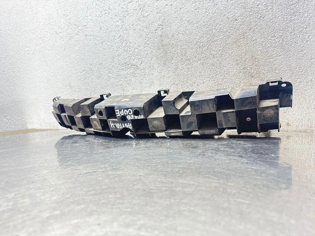 Front bumper cross member 13110340
