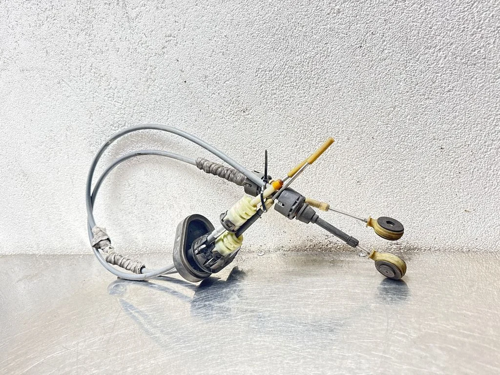 Gear shift cable linkage 55559076