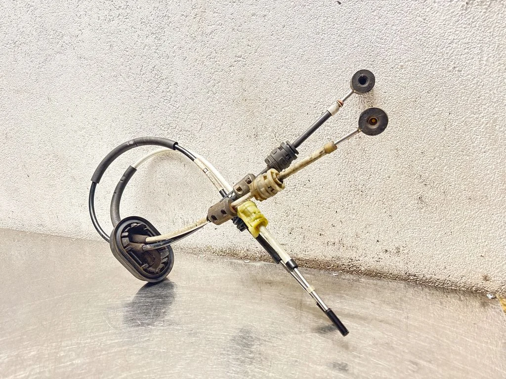 Gear shift cable linkage – Opel Insignia A (2008-2017)