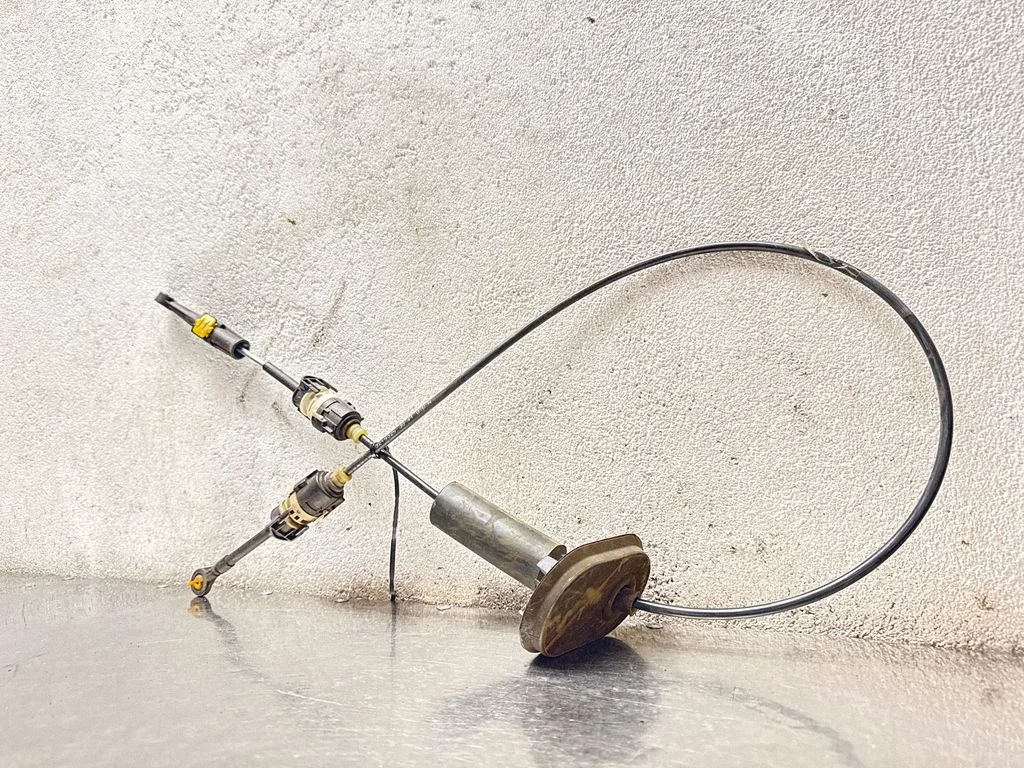 Gear shift cable linkage – Opel Insignia A (2008-2017)