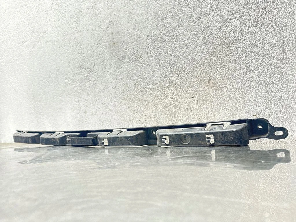 Rear bumper mounting bracket 366947856
