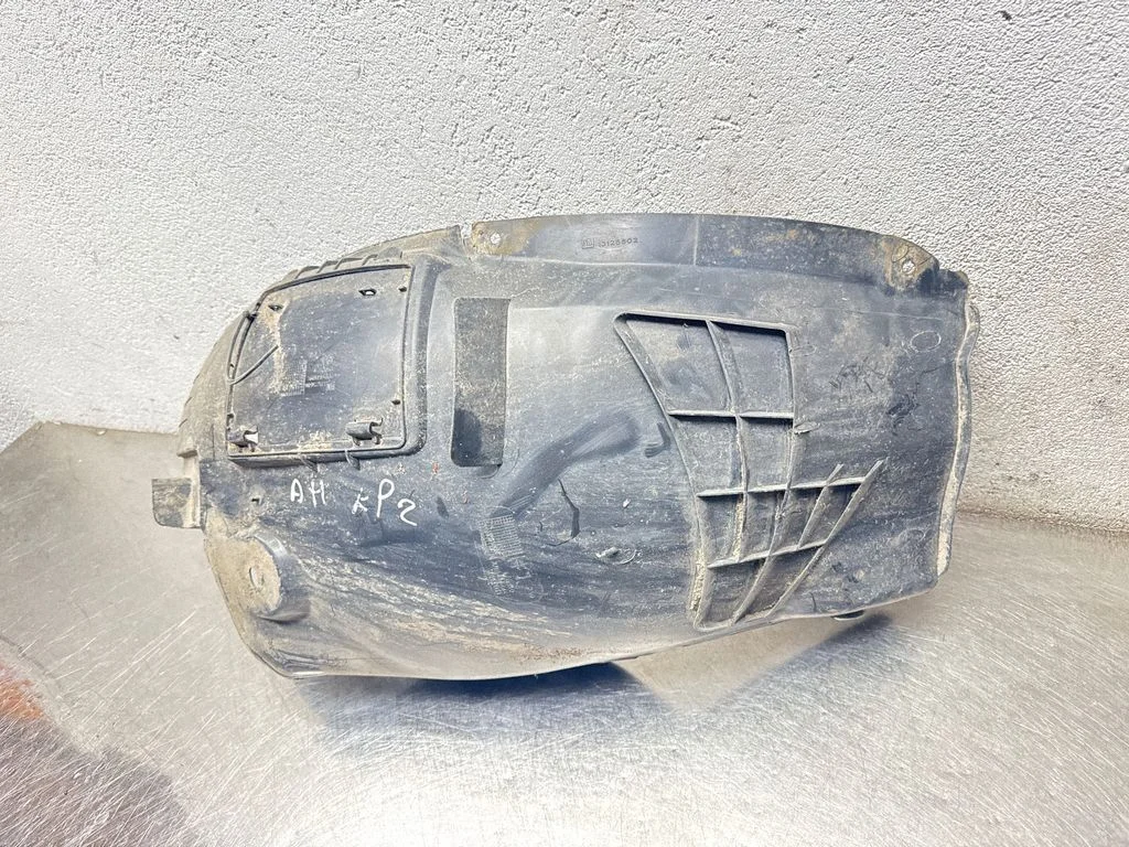 Front wheel arch liner splash guards 13125602