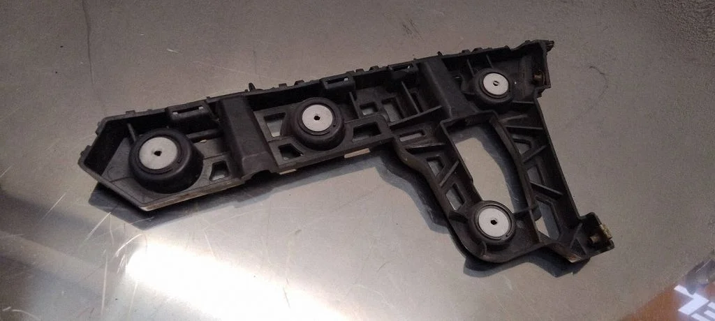 Rear bumper mounting bracket – Opel Insignia B (2017-)