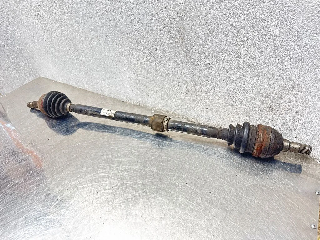 Front driveshaft – Opel Insignia A (2008-2017)