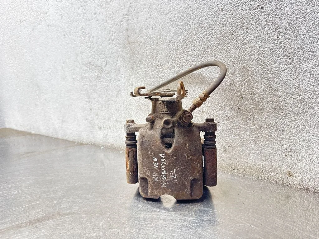 Rear brake caliper