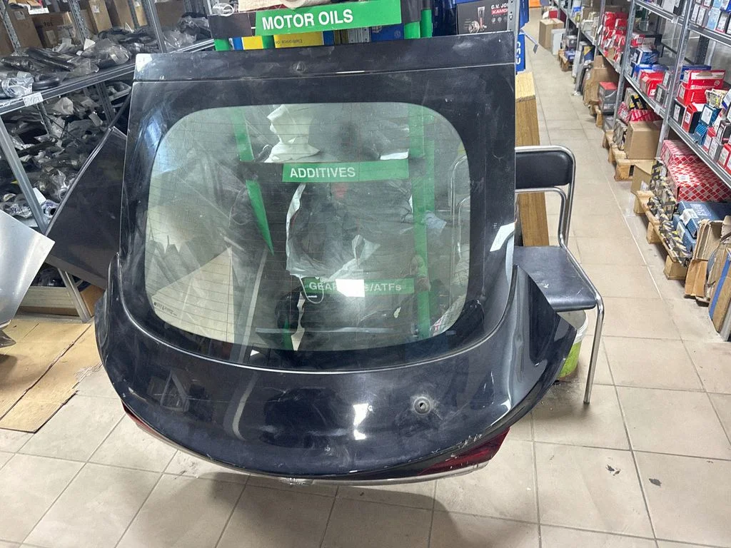 Tailgate/trunk/boot lid
