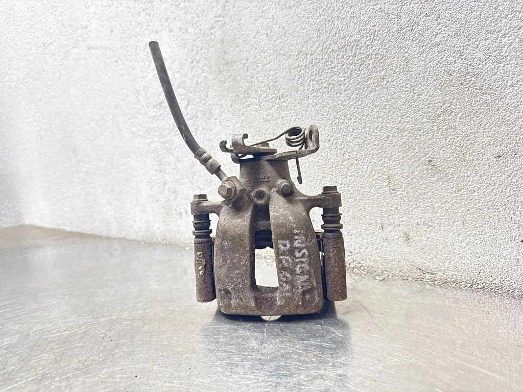 Tagumine pidurisadul 8284C