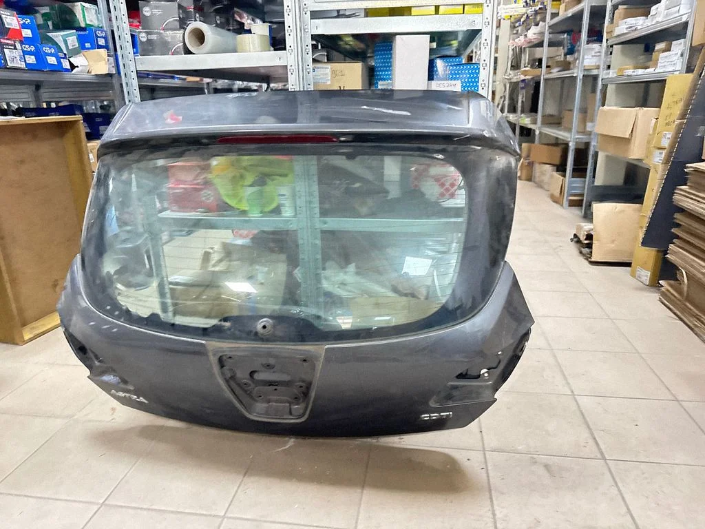 Tailgate/trunk/boot lid