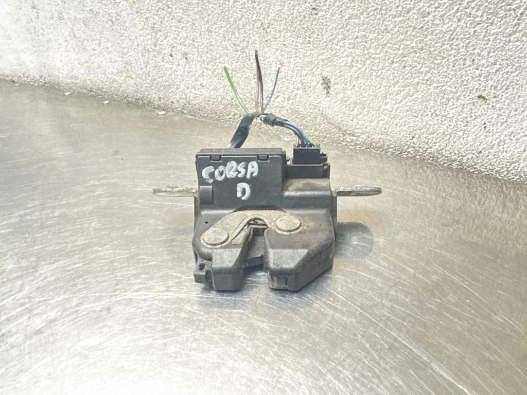 Tailgate/trunk/boot lock/catch/latch 55701971