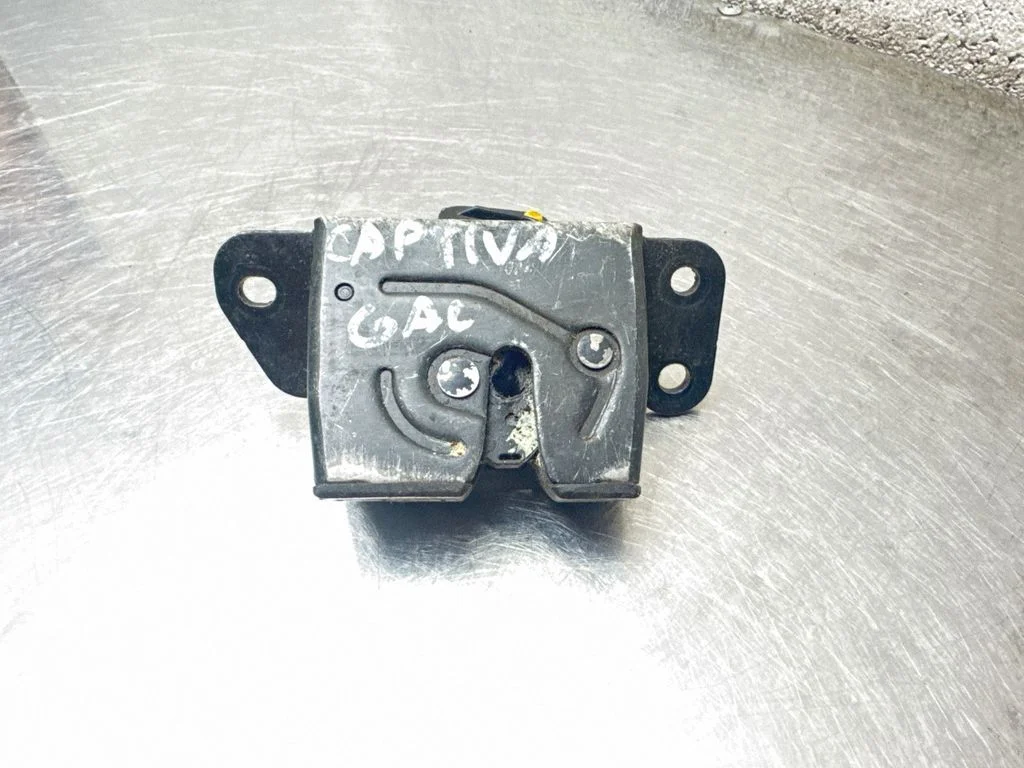 Tailgate/trunk/boot lock/catch/latch