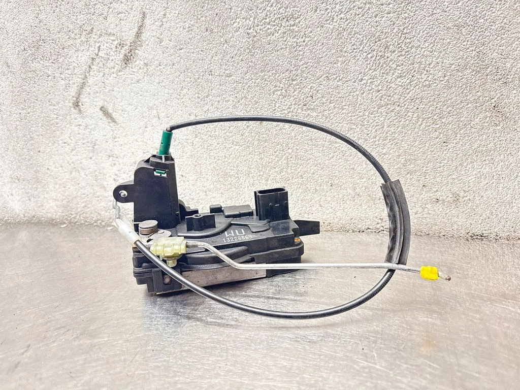 Front door lock 13220369