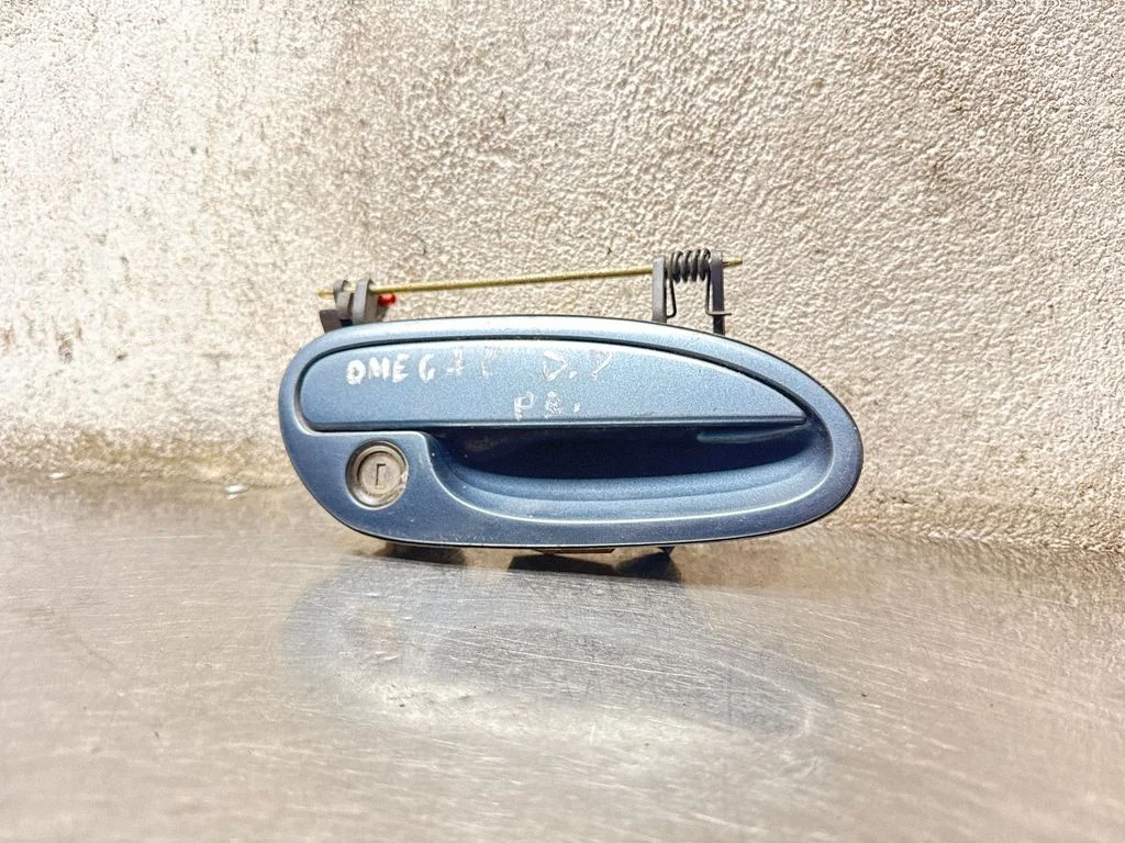 Front door exterior handle – front left