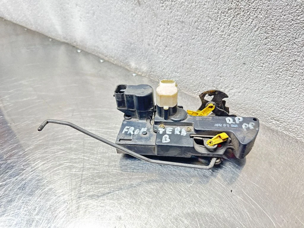 Front door lock – Opel Frontera B (1998-2004)