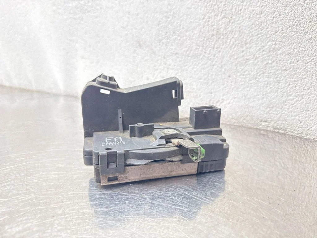Front door lock – Opel Astra G (1998-2009)