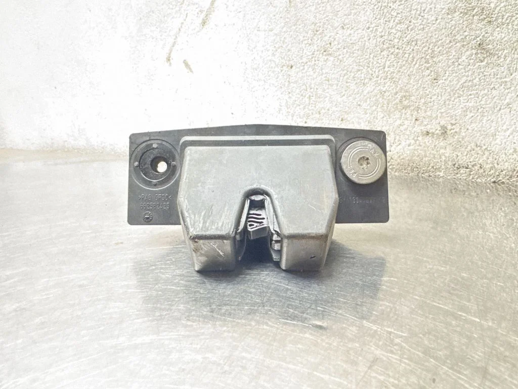 Tailgate/trunk/boot lock/catch/latch 13344297