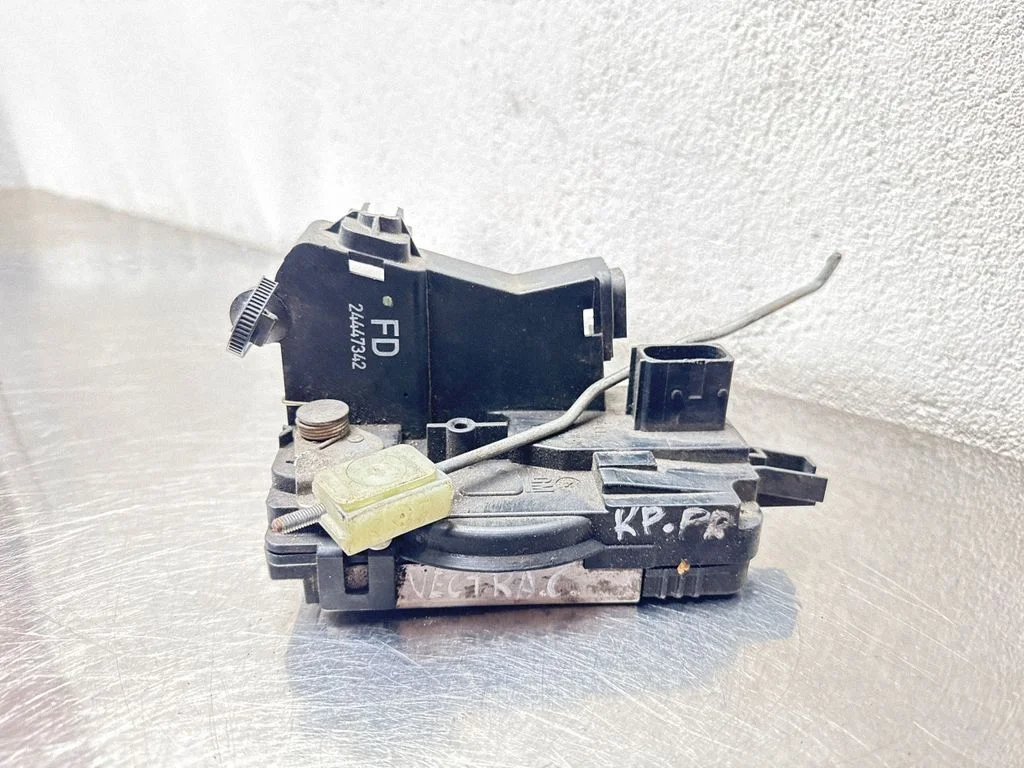 Front door lock – Opel Vectra C (2002-2005)