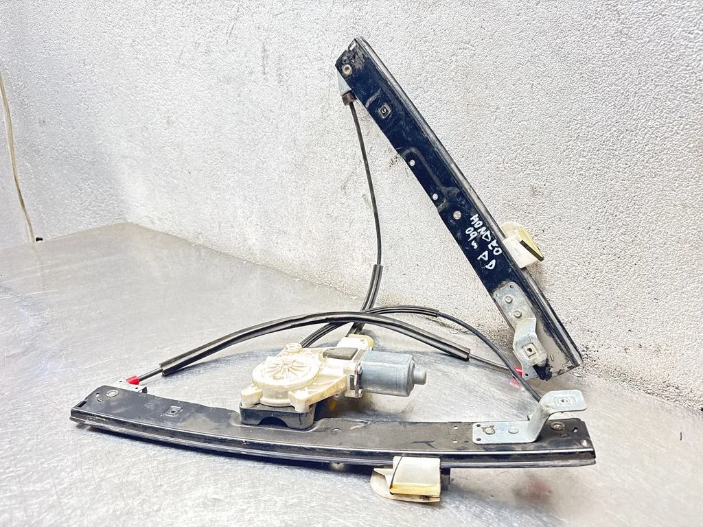 Priekšējā el. loga pacēlāja mehānisma komplekts 6M2114553B