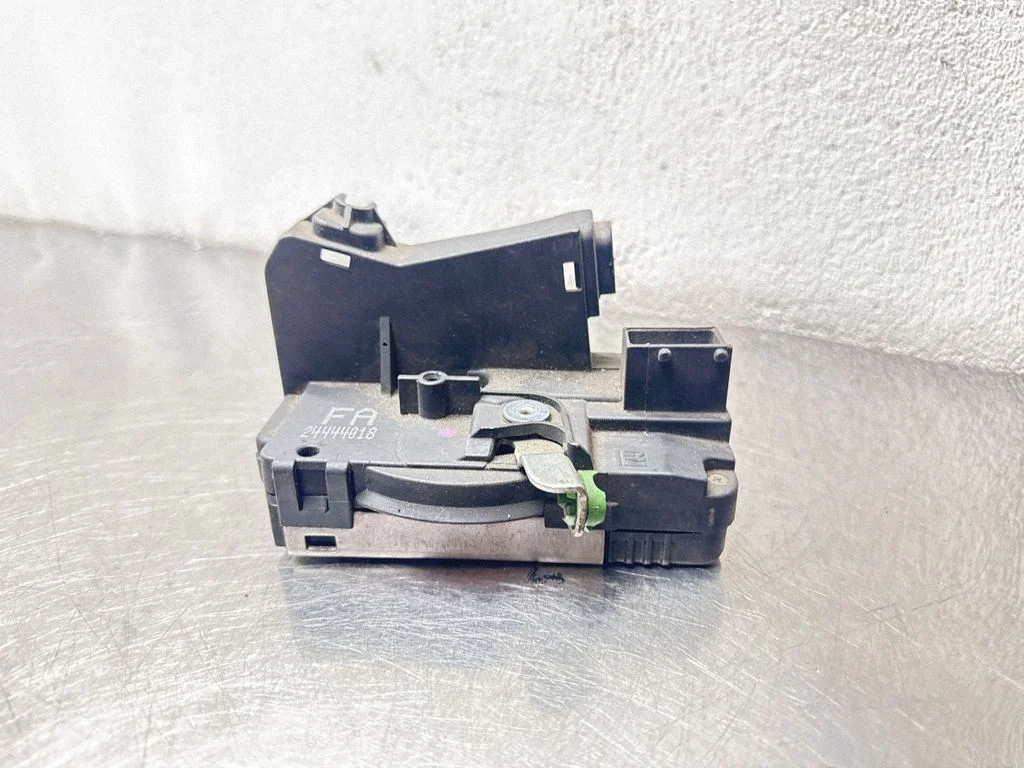 Front door lock – Opel Astra G (1998-2009)
