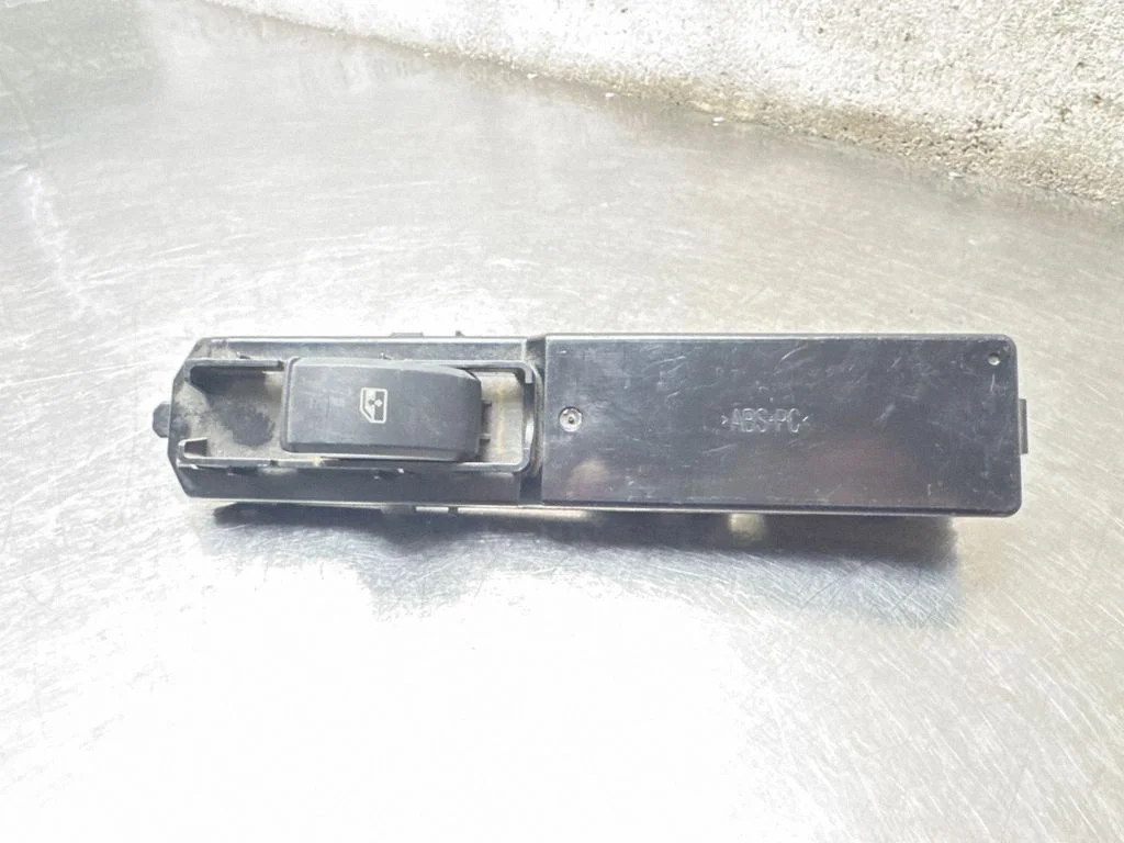 Electric window control switch 12764024