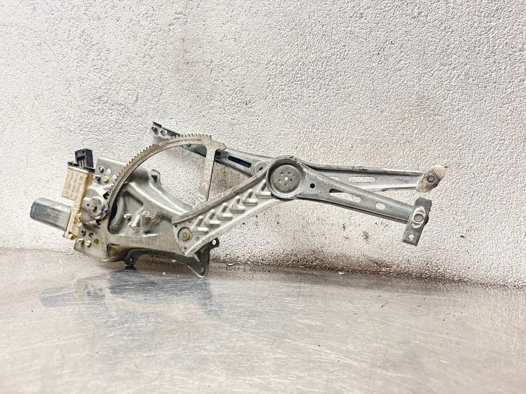 Front door window regulator with motor 0130822012