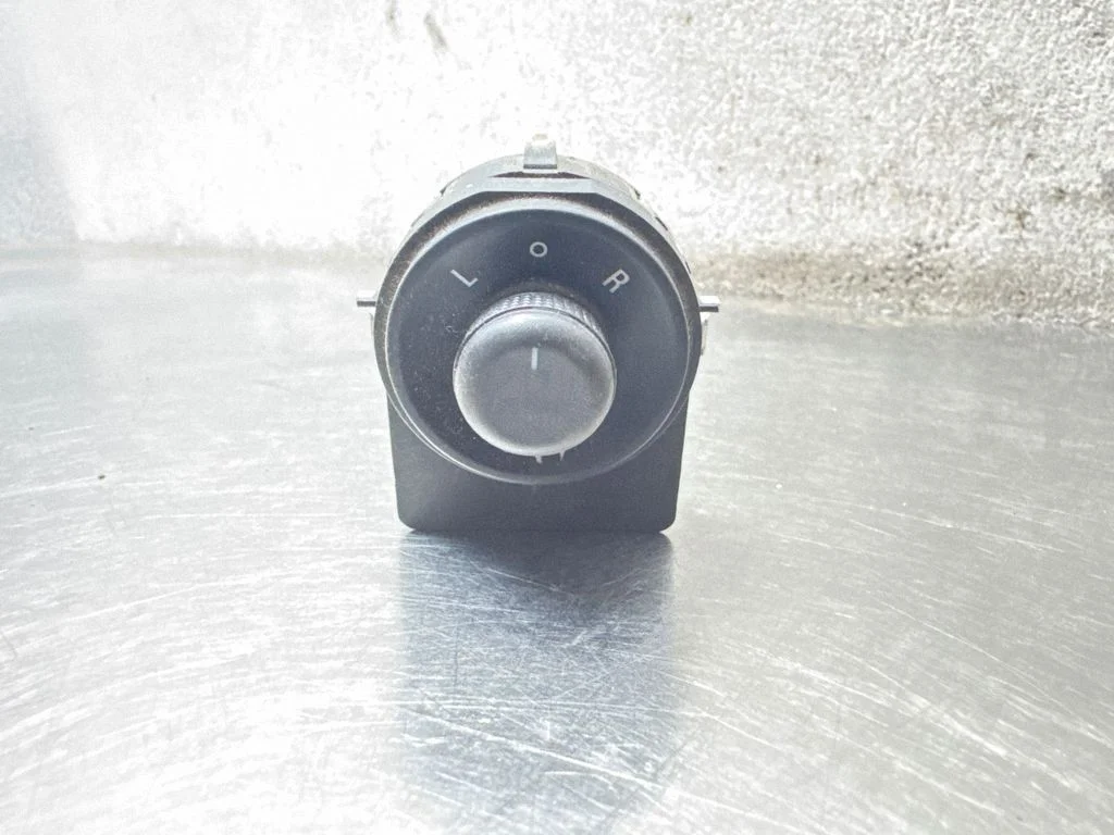 Elektrinių langų jungtukas