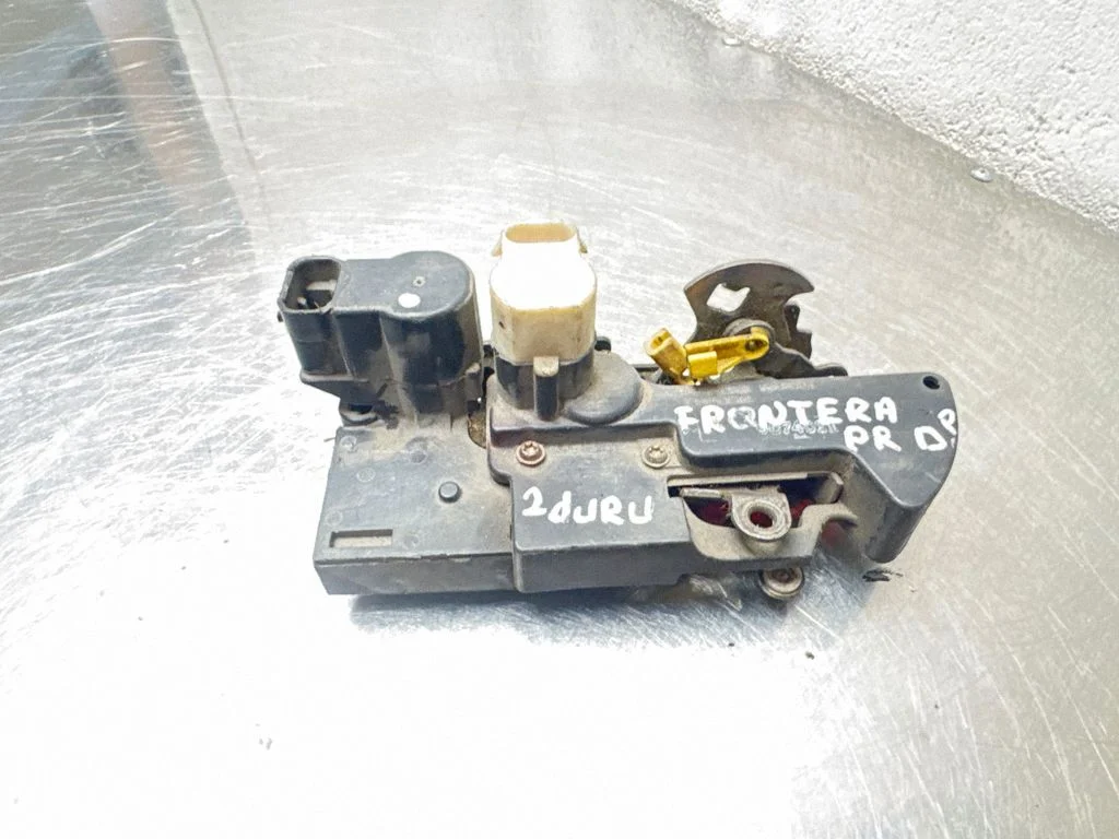 Front door lock – Opel Frontera B (1998-2004)