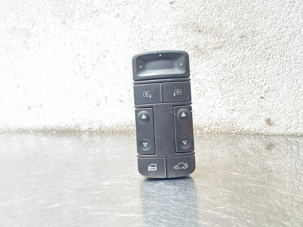 Electric window control switch 09185952