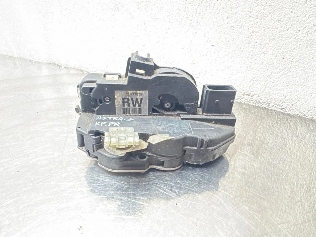 Esiukse lukk 13577979