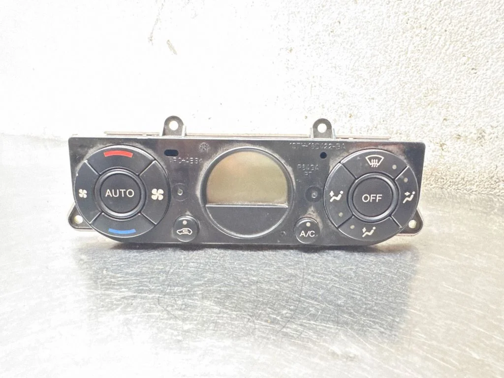 Climate control unit – Ford Mondeo Mk III (2000-2007)