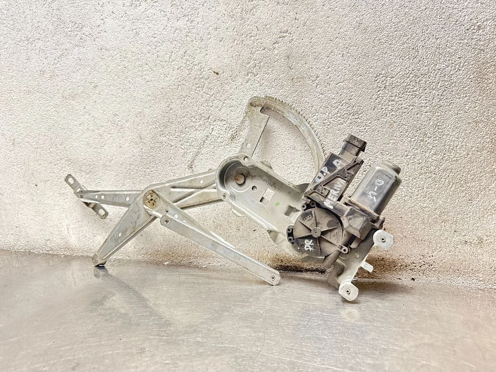 Priekinio el. lango pakėlimo mechanizmo komplektas
