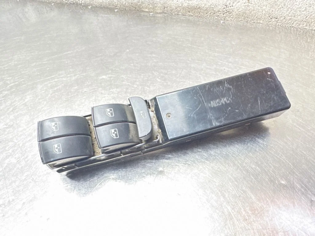Electric window control switch 12800445